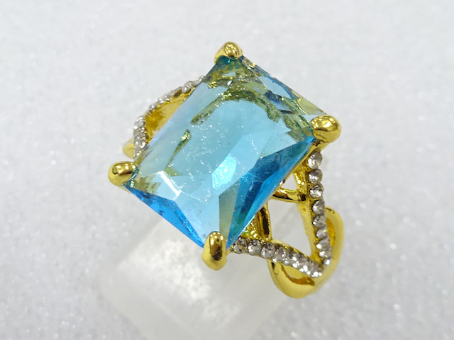 Colored stone ring (size 21)